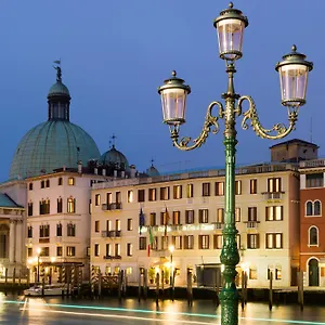 Carlton On The Grand Canal Venice