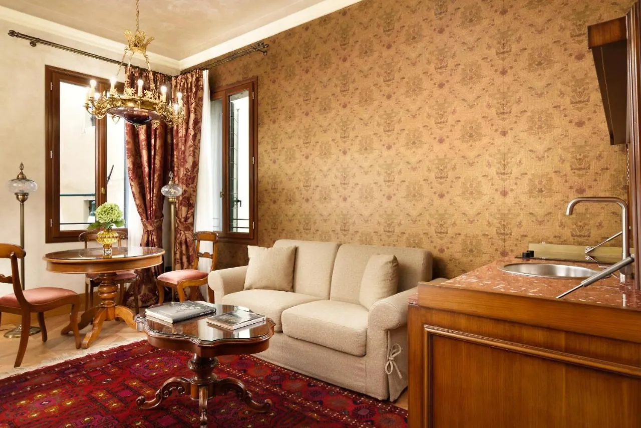 Empress Theodora Apartments Venise